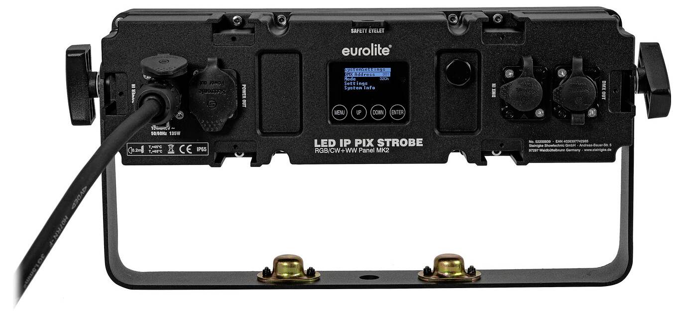 De afbeelding toont de achterkant van een Eurolite LED IP Pixel Strobe-licht met aansluitingen, een klein displayscherm, bedieningsknoppen en bevestigingsmateriaal.