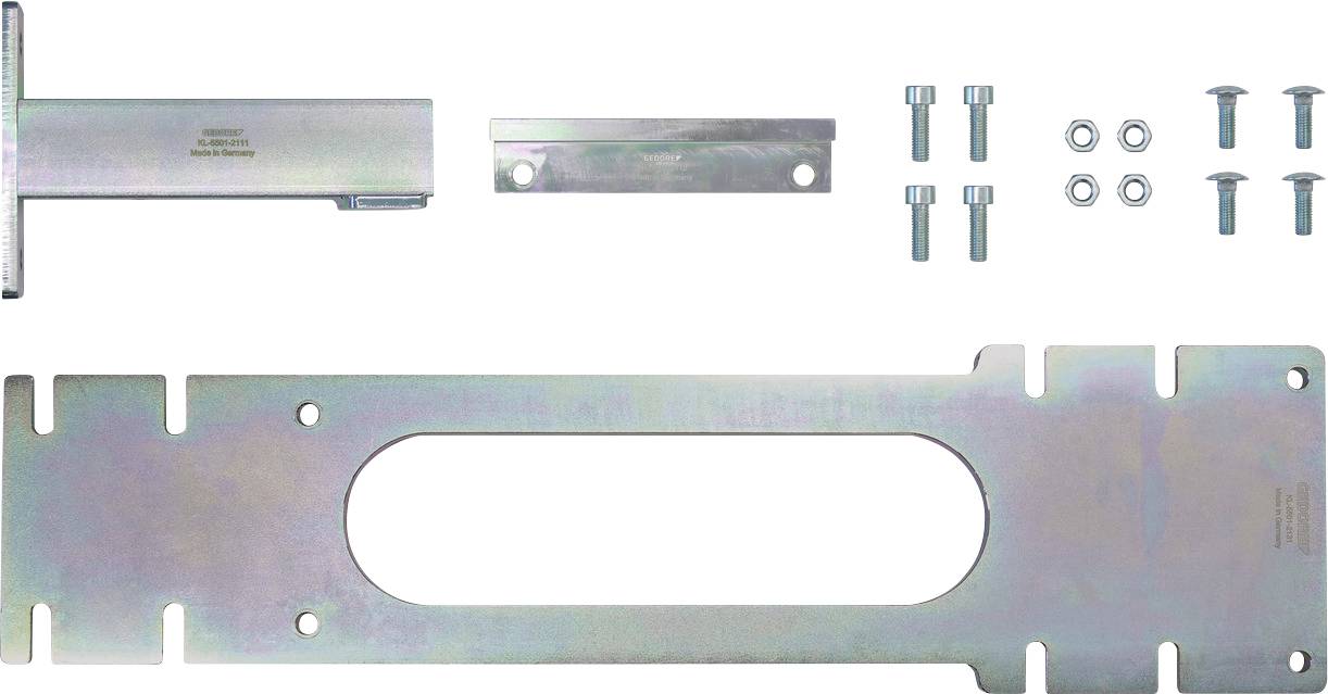 Metalen beugel set met schroeven en bouten, waarschijnlijk bestemd voor montage- of assemblagedoeleinden, met een grote rechthoekige beugel en kleinere onderdelen.