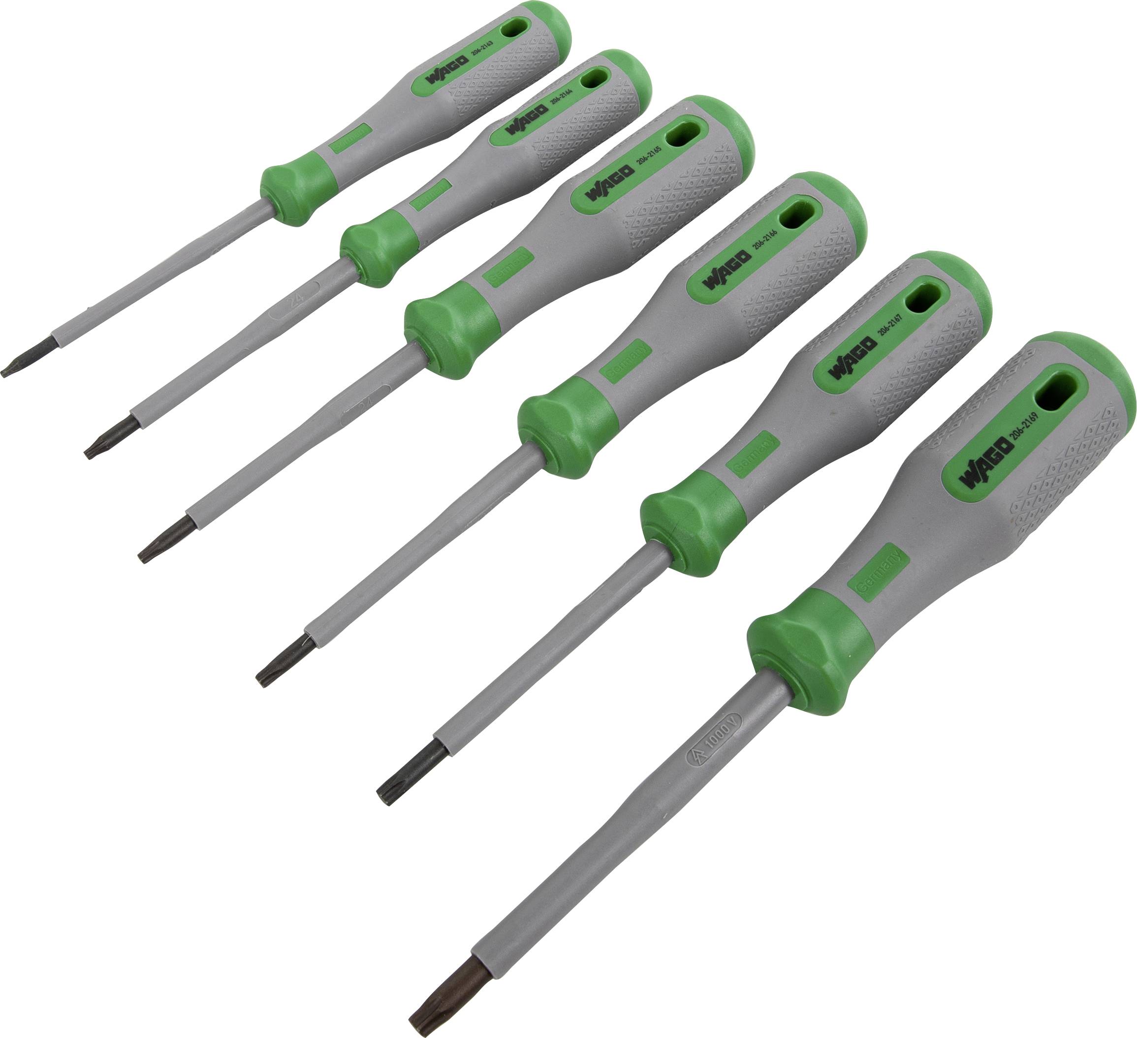 Een set van zes schroevendraaiers met groene handvaten, in verschillende maten, op een rij gerangschikt, weergegeven met verschillende platte en Phillips-kopuitsluiting.