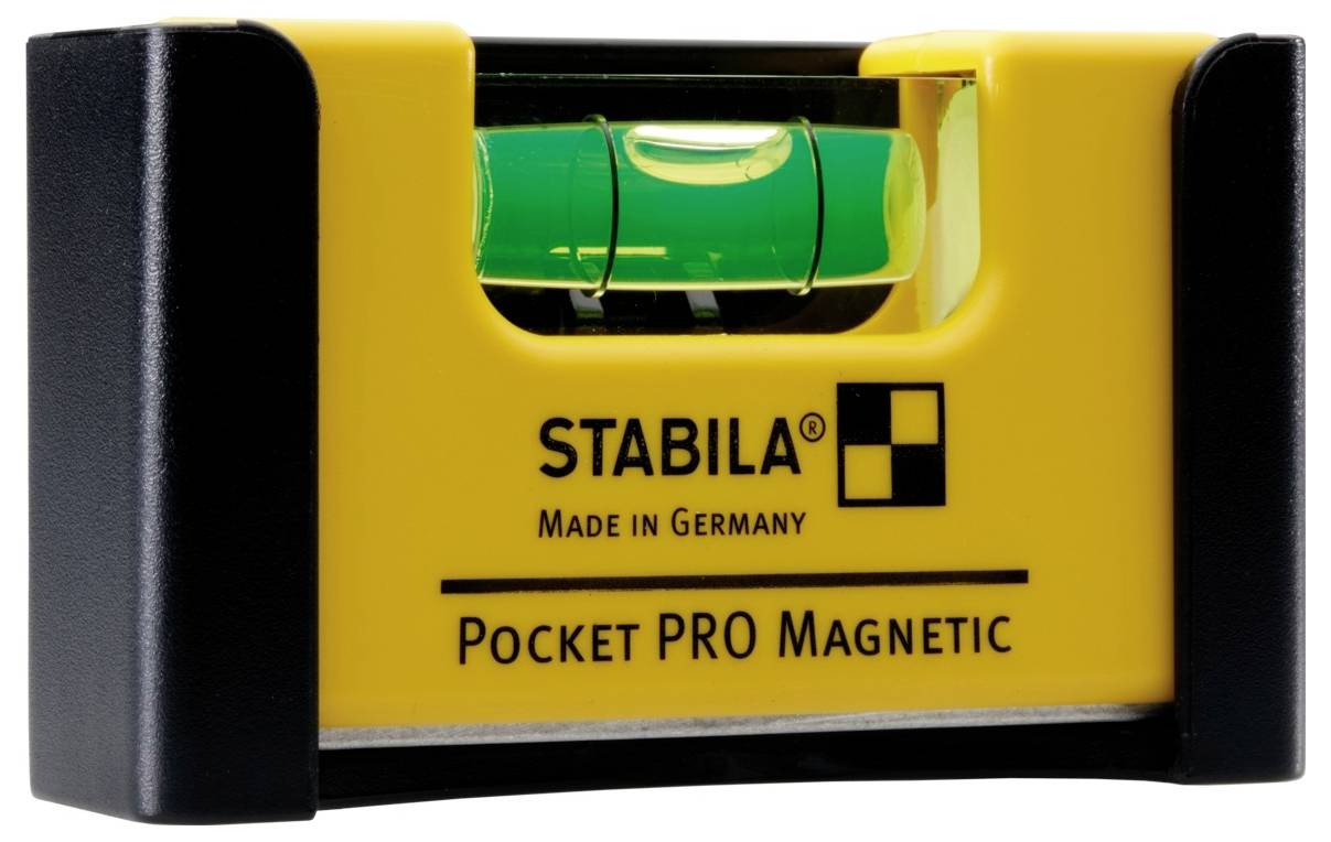 'Stabila Pocket PRO Magnetisch Waterpas', een compact, geel, magnetisch geestpas gemaakt in Duitsland, gebruikt voor nauwkeurige nivelleeringstaken.