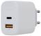Een witte Xtorm-oplader met twee poorten: één USB-C gemarkeerd met '67W' en één USB-A gemarkeerd met '18W', ontworpen voor het snel opladen van apparaten.