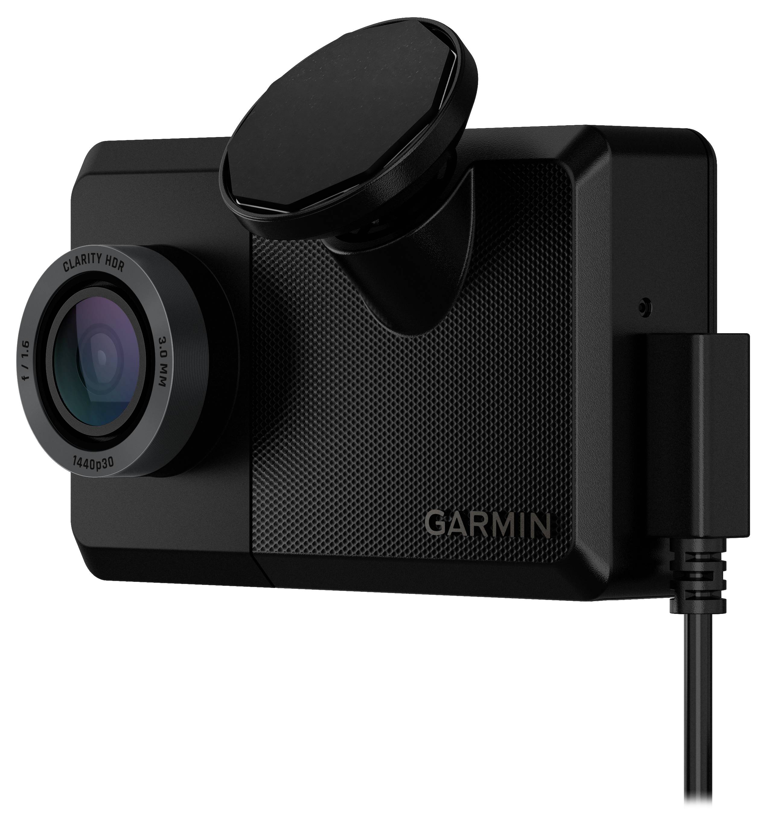 Een zwarte Garmin-dashcam met groothoeklens en bijgeleverde kabel, hoekbevestiging bovenop, ontworpen voor videoregistratie in de auto.