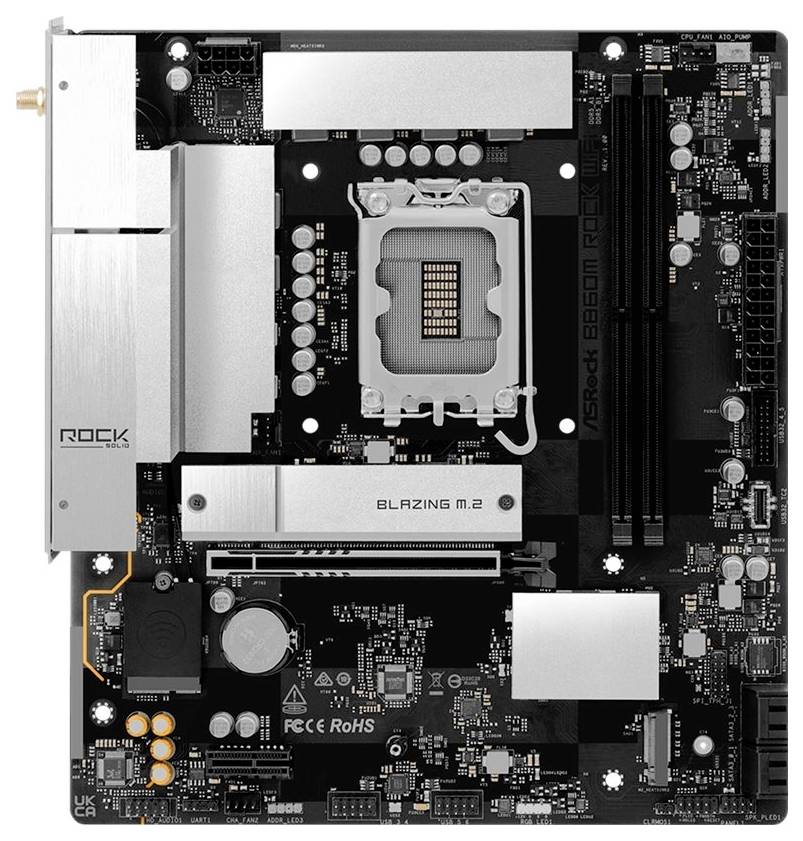 Een computermotherboard met gelabelde componenten, waaronder 'Blazing M.2', meerdere slots, condensatoren en geïntegreerde schakelingen.