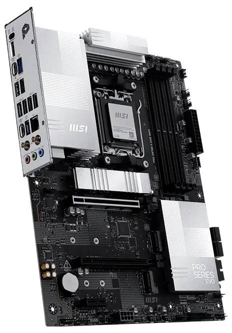 MSI PRO Series EVOR-moederbord met CPU-socket, RAM-sleuf, PCIe-slots, koellichamen en achter I/O-poorten zichtbaar.