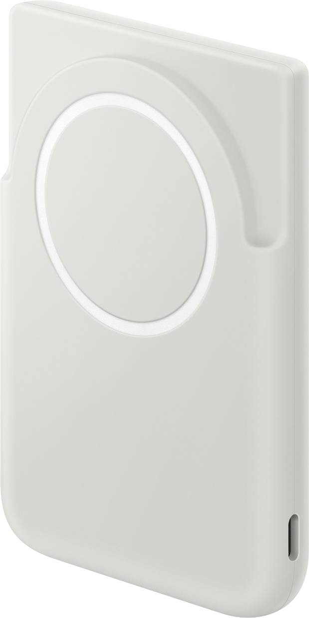 'Een witte, rechthoekige batterijpack met een circulair designelement aan één zijde en een USB-C-poort aan de rand.'