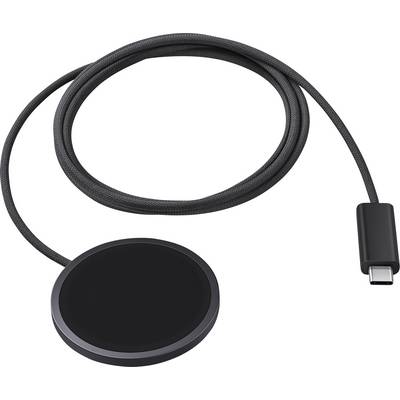 Een ronde, zwarte draadloze oplaadmat met een aangesloten USB-C-kabel, ontworpen voor het opladen van compatibele apparaten.