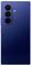 Een smartphone met een slank blauw ontwerp, voorzien van drie achteracamera's verticaal uitgelijnd naast een flitser, die moderne esthetiek toont.