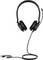 Zwarte USB-headset met microfoon en lang snoer, geschikt voor computergebruik.