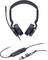 Een zwarte over-ear USB-headset met een boomarmmicrofoon, inline volumeregelaar en USB-connectoren weergegeven. Geschikt voor computergebruik.