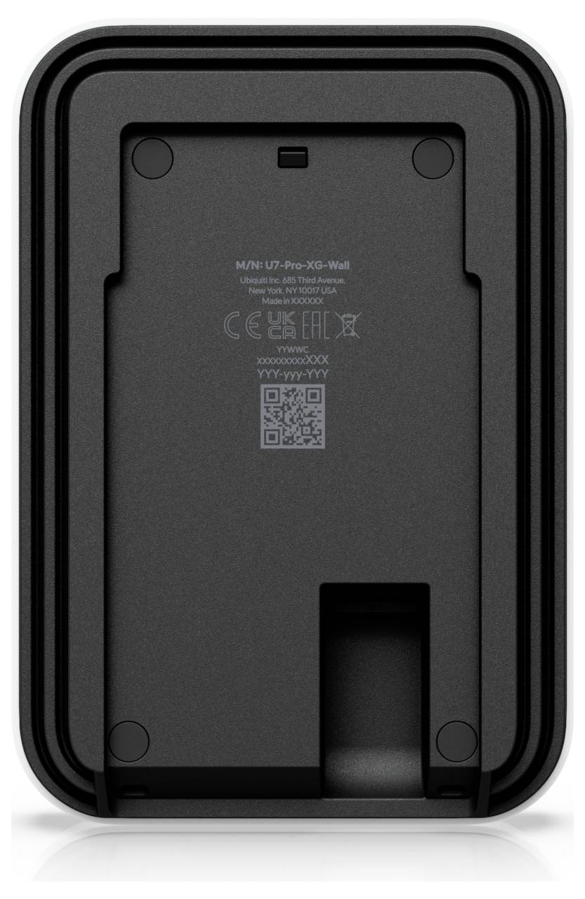 De afbeelding toont de achterkant van een zwart wandmonteerbaar elektronisch apparaat met een QR-code en certificeringsmerken, ontworpen voor verticale positie.