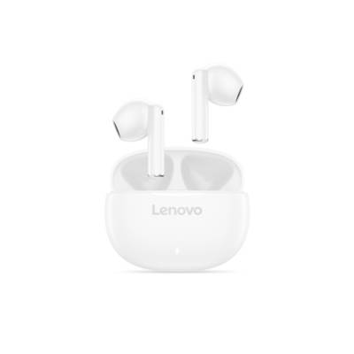 Witte Lenovo draadloze oordopjes in een open oplaadcase op een effen witte achtergrond.