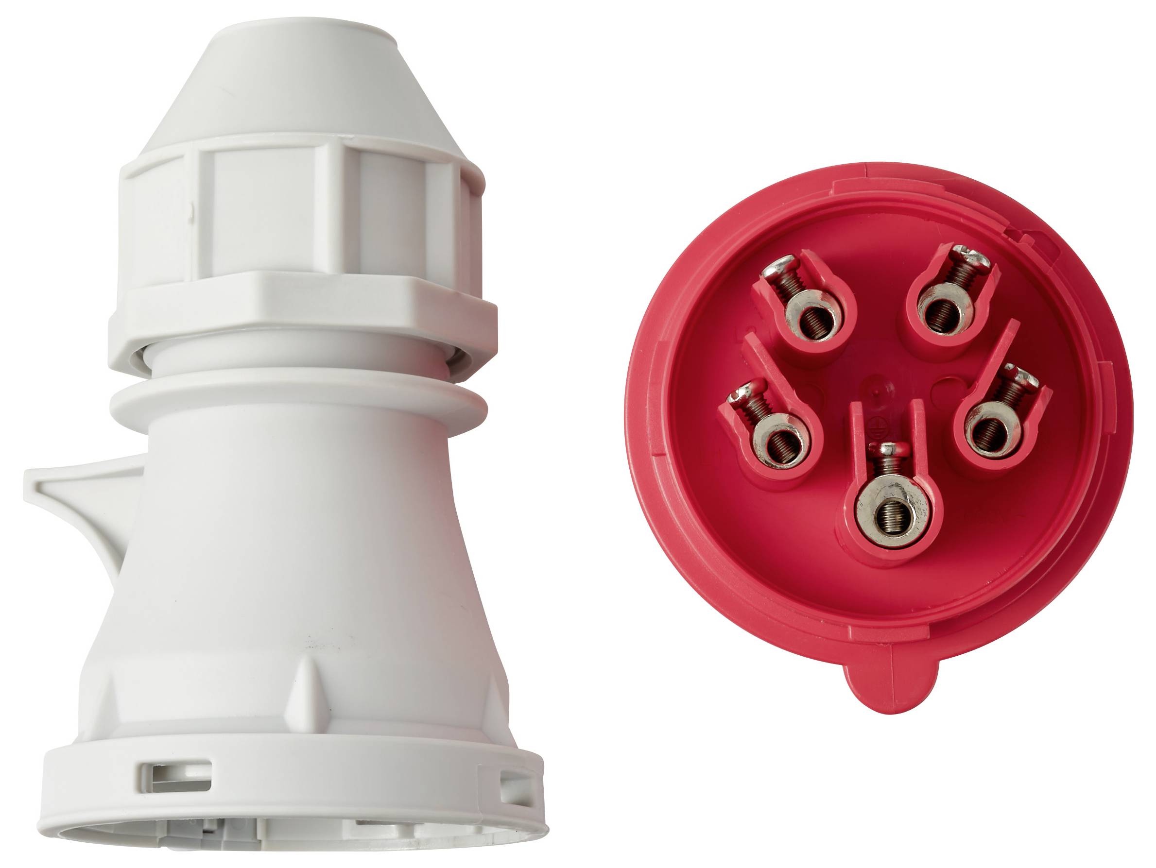 Witte elektrische stekkeradapter naast een rode ronde 5-socket connector op een witte achtergrond.