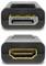 Twee weergaven van een zwarte HDMI-adapter met goudafgewerkte poorten: DisplayPort-vrouwelijk aan de bovenkant en HDMI-vrouwelijk aan de onderkant.