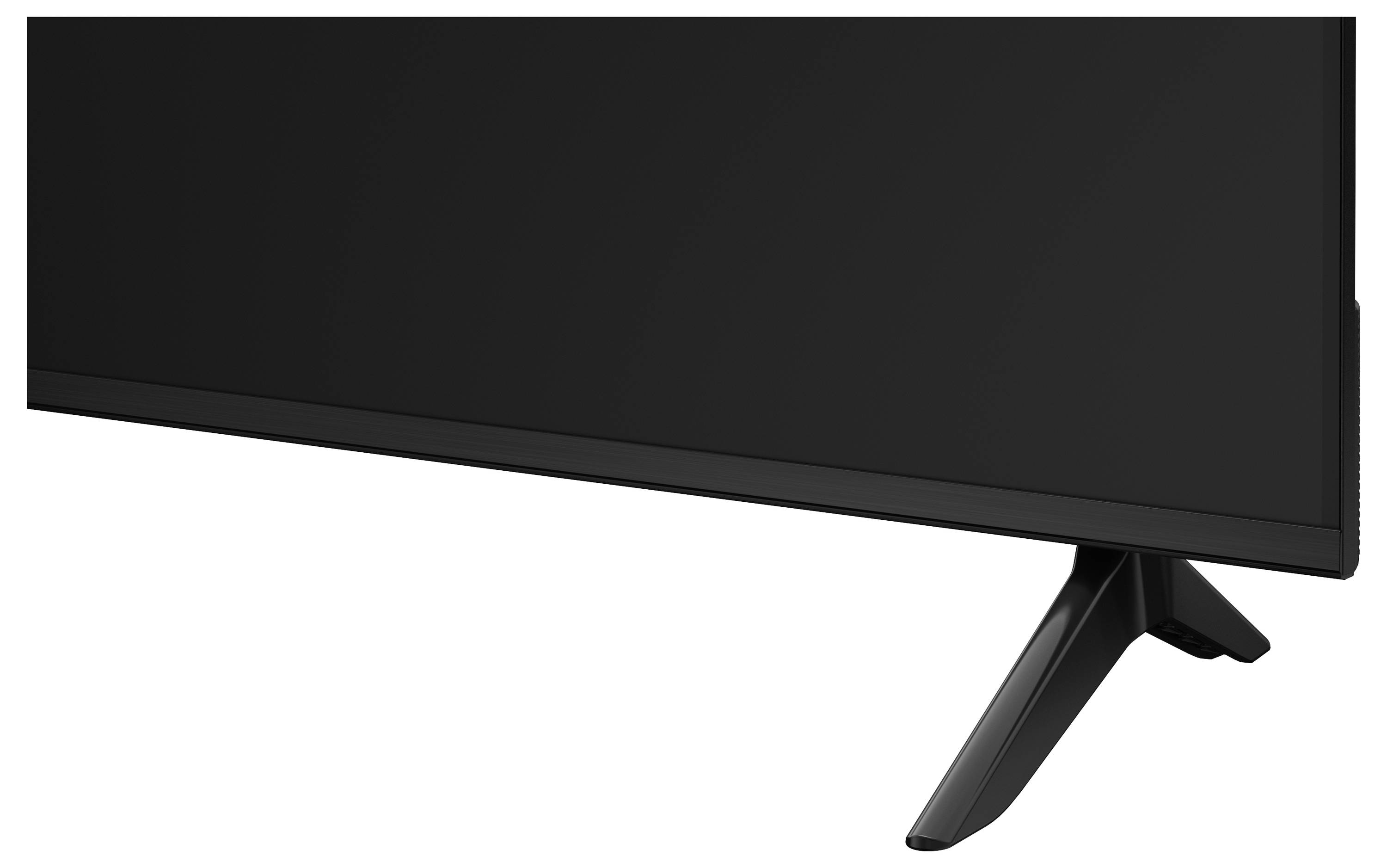 Zwarte vlakke televisie of monitor met een slanke voet getoond tegen een witte achtergrond.