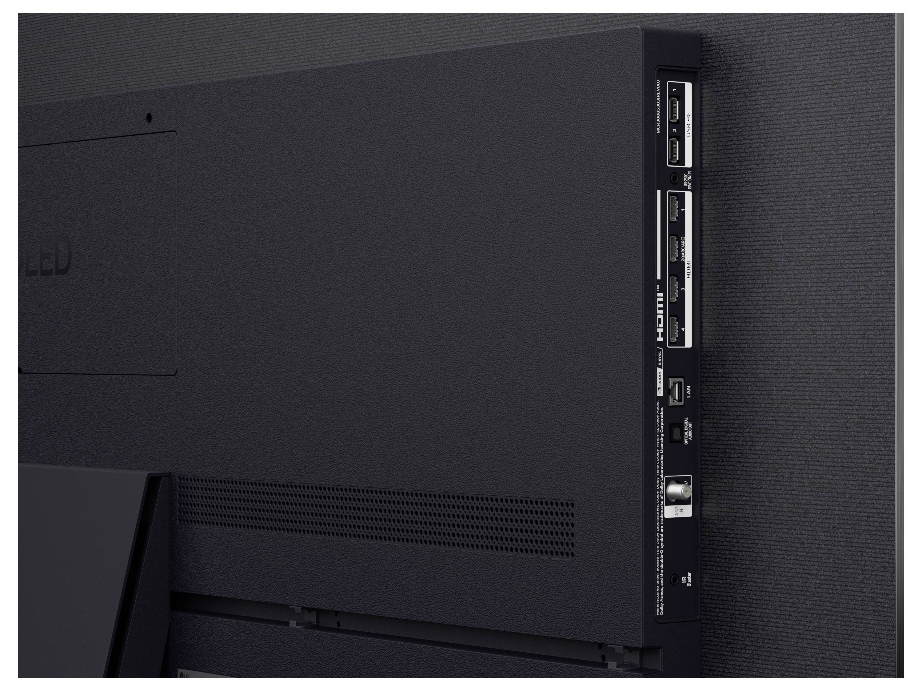 Achterkant van een flatscreen-tv met HDMI-, USB- en andere invoerpoorten op het zijpaneel.