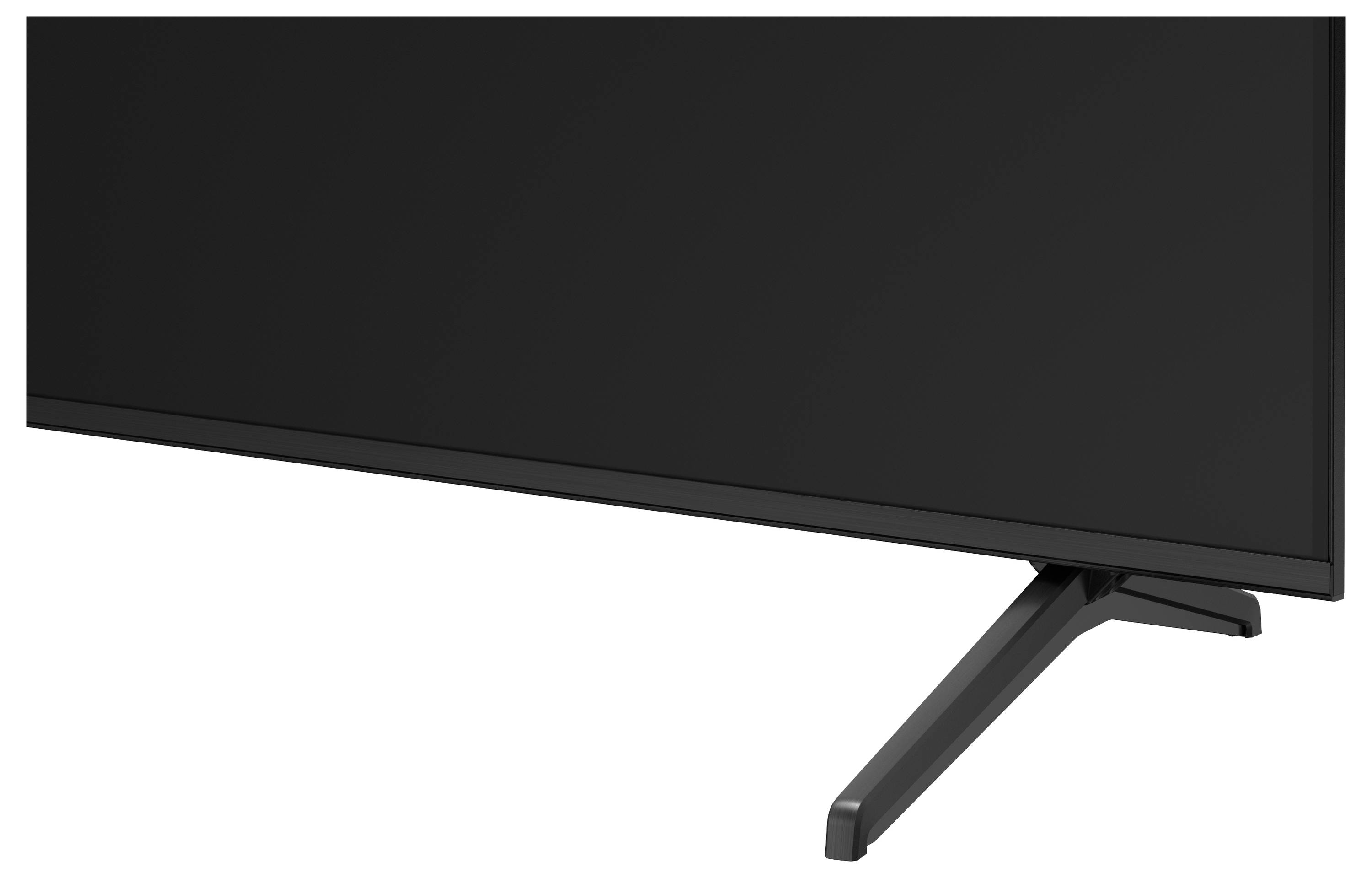 Zwarte flatscreen-tv weergegeven onder een hoek met een enkele hoekige standaard op een witte achtergrond.