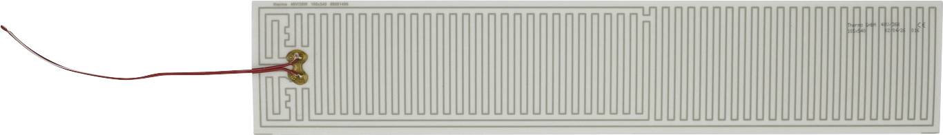 Een lange rechthoekige antenne met een koperdraadverbinding bevestigd aan het linkeruiteinde, afgebeeld op een witte achtergrond.