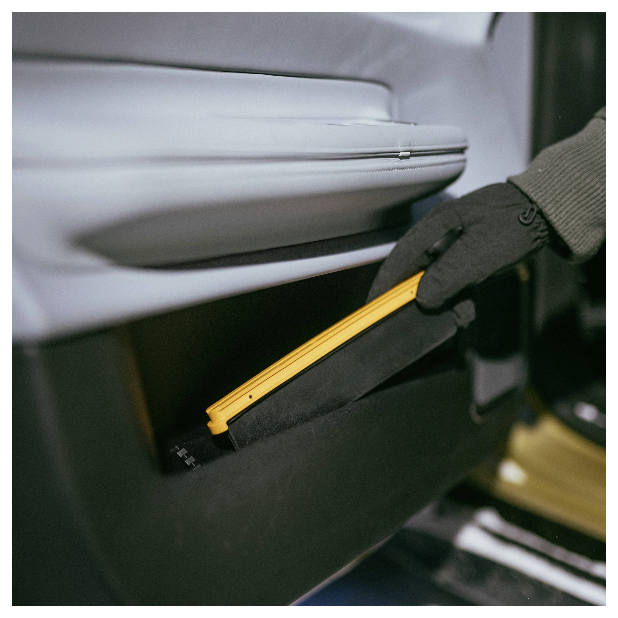 Fiskars X-series IJskrabber / sneeuwbezem (b x h) 253 mm x 62 mm-1