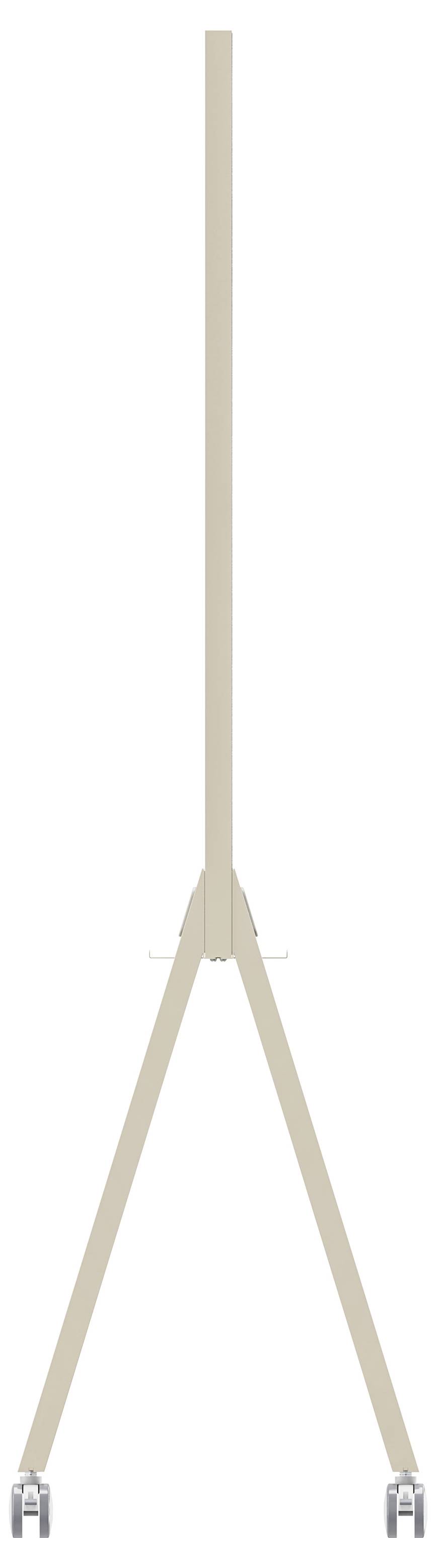 Beige houten tripod schildersezel met drie poten op de vloer en verticale centrale steun, weergegeven tegen een witte achtergrond.
