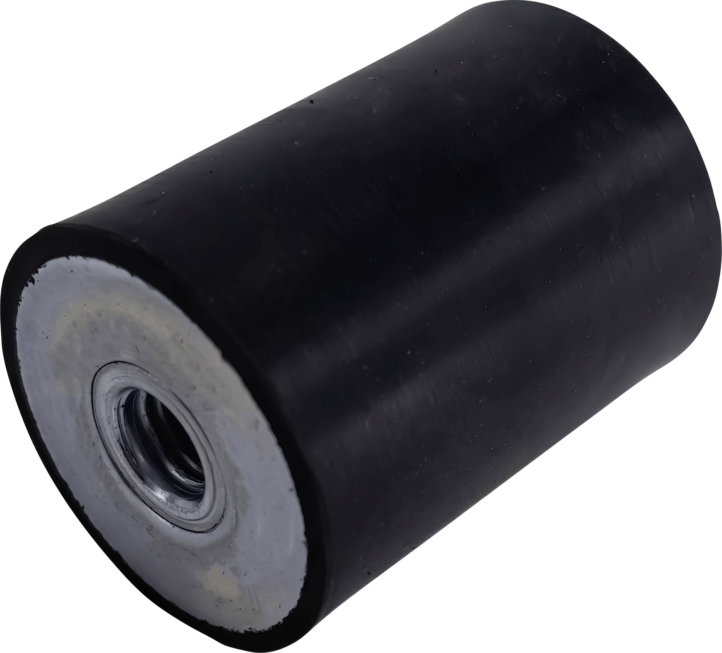 Zwarte cilindrische rubberen rol met een metalen draadgespoten inzet aan één uiteinde, weergegeven op een witte achtergrond.