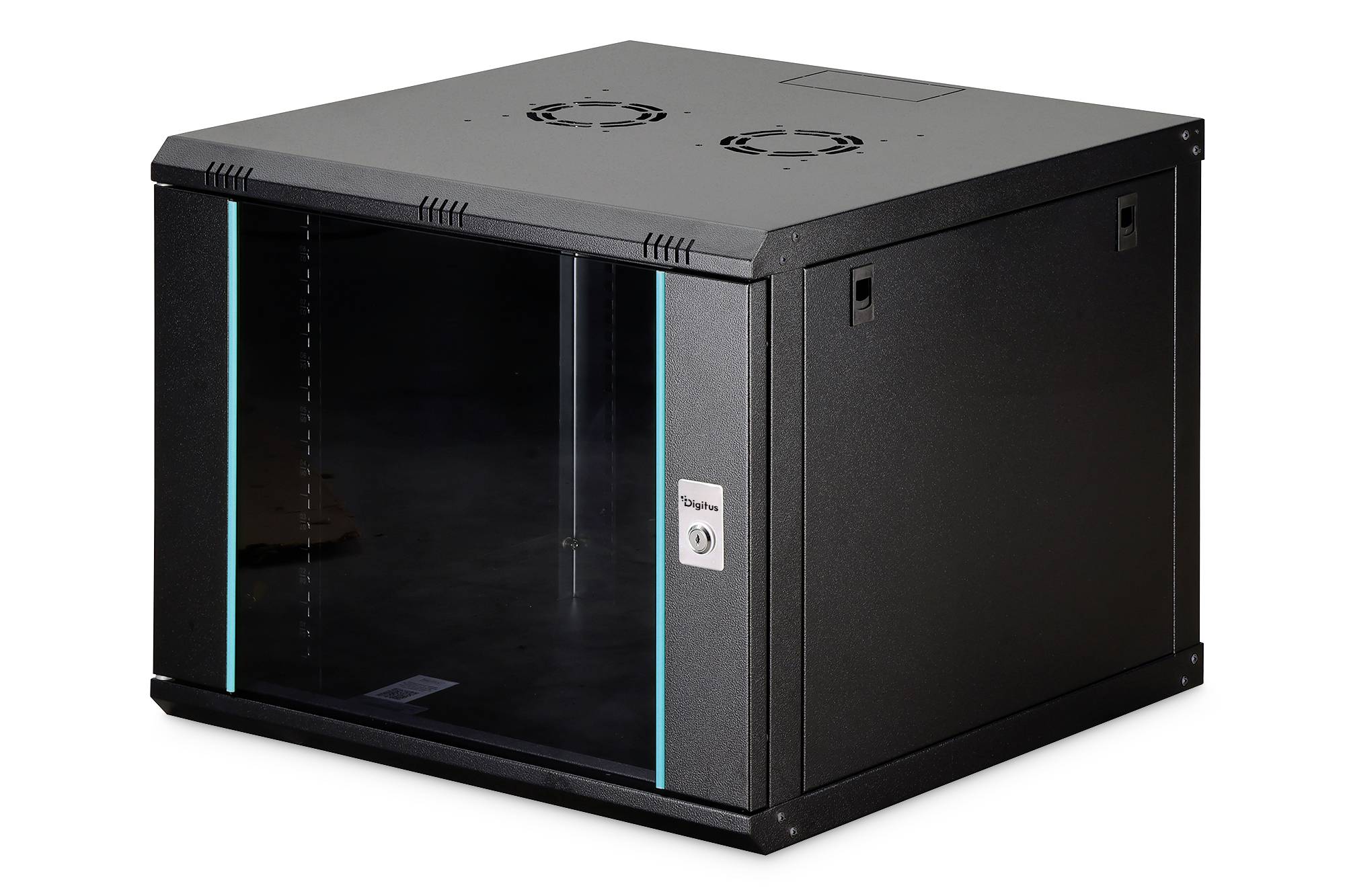 Zwart metalen serverkast met getinte glazen voordeur en blauwe verticale lichtstrips, weergegeven gesloten op een witte achtergrond.