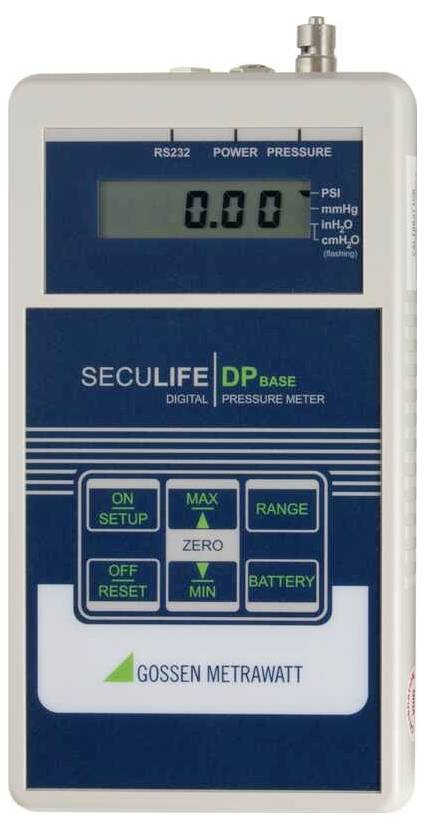 Handheld digitale drukatemeter die 0.00 aangeeft, met knoppen voor aan/instelling, nul, bereik, batterij en max/min.