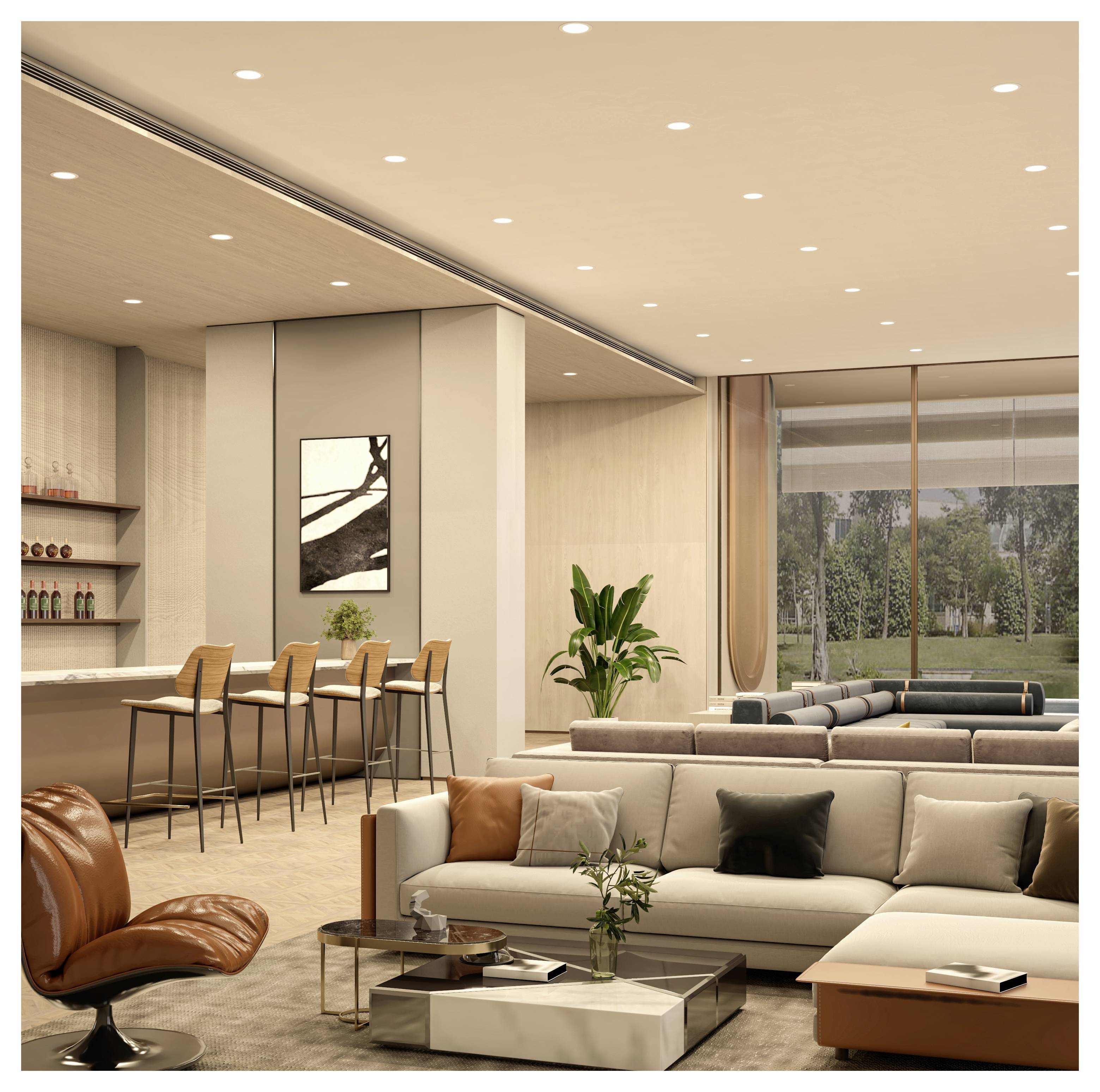Moderne open woonkamer met beige banken, lederen loungestoel, barkrukken, salontafels en grote ramen met uitzicht op groen.