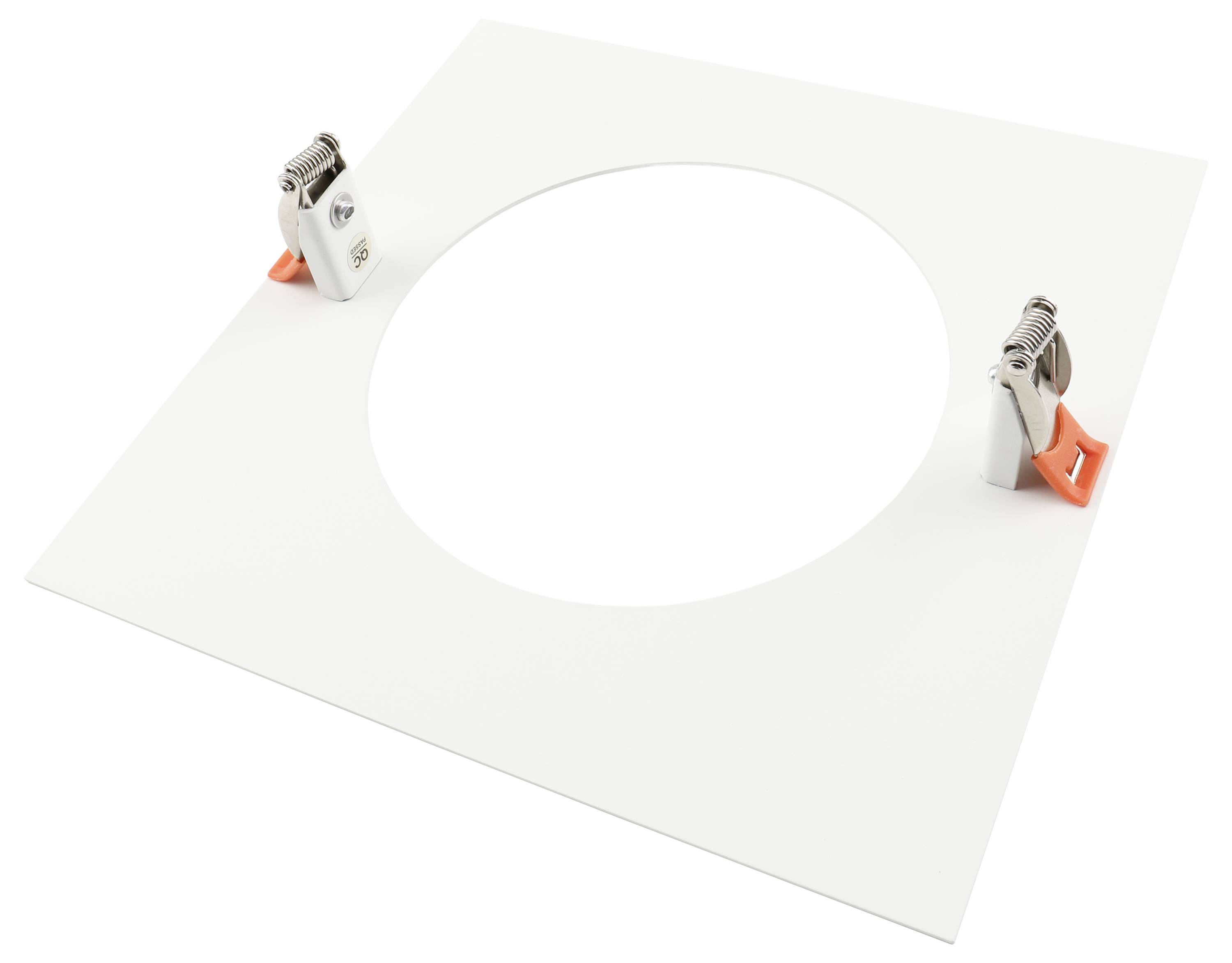Wit vierkant vel met een grote ovale uitsnijding, vastgehouden door twee kleine metalen klemmen met oranje uiteinden op een witte achtergrond.