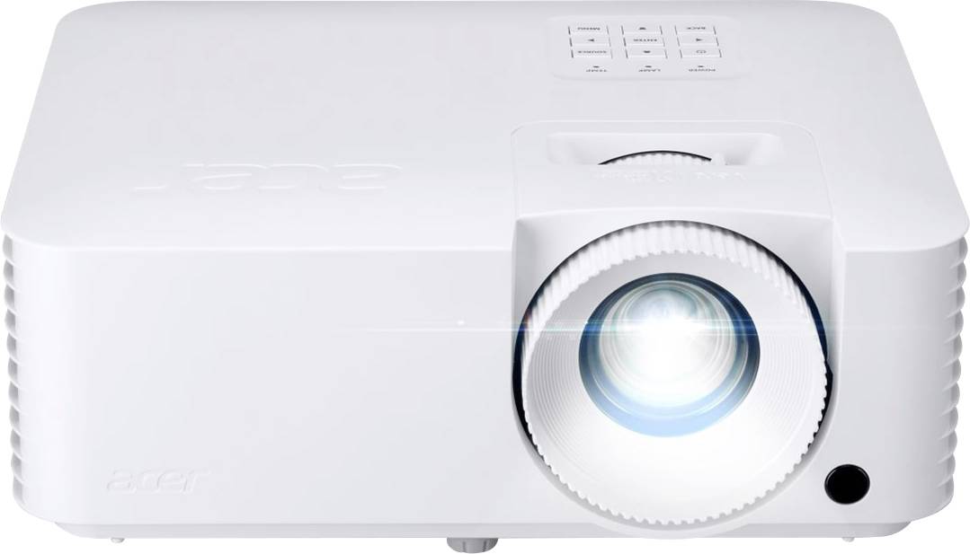 Witte Acer-projector van voren afgebeeld met grote lens aan de rechterkant en bedieningsknoppen bovenaan