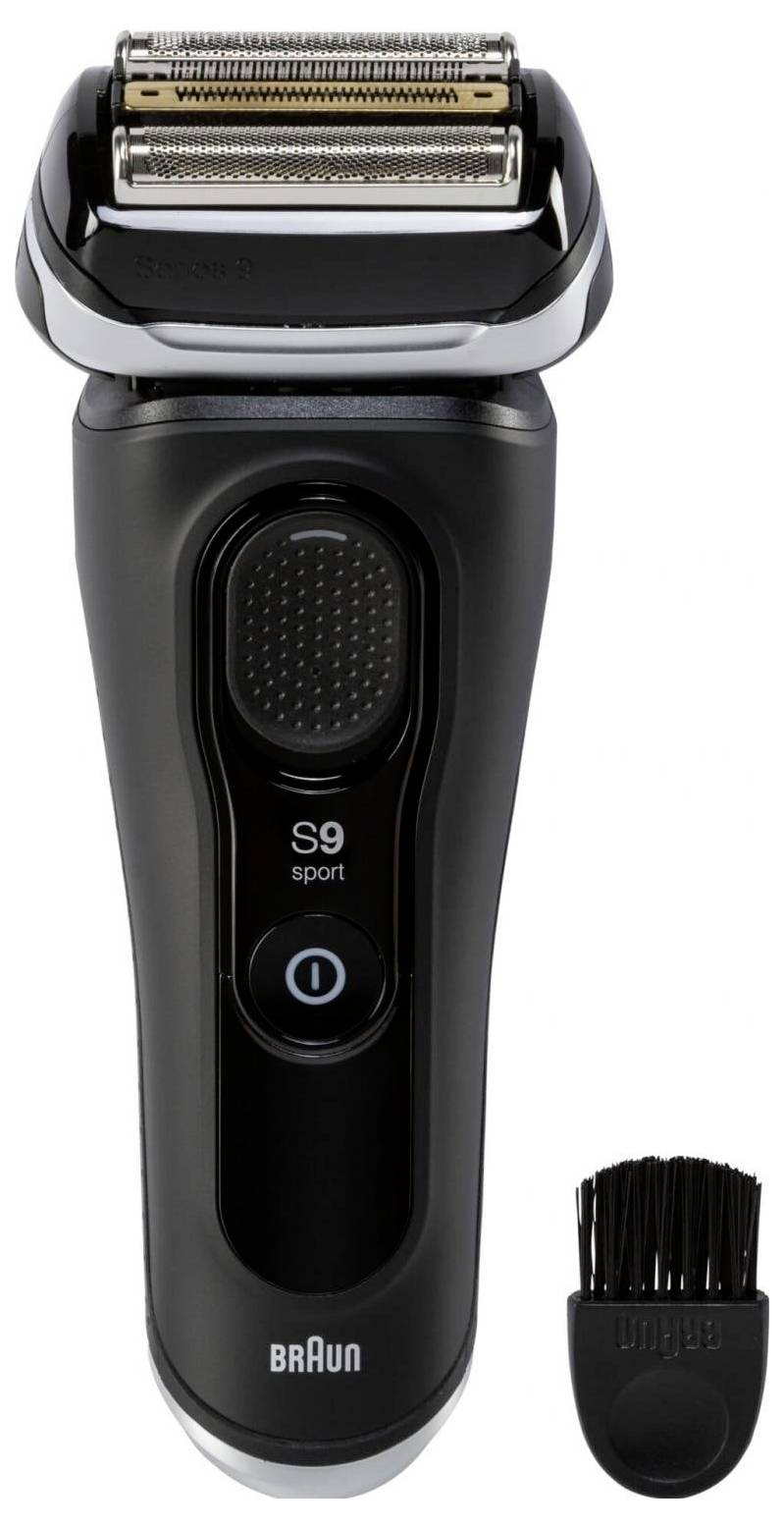 Braun S9 Sport elektrisch scheerapparaat met foliescheerkkop en een klein schoonmaakborsteltje op een witte achtergrond.