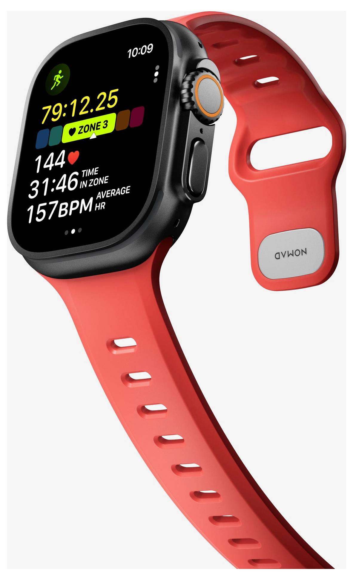 Rood smartwatch met zwart vierkant display dat een trainingsscherm weergeeft: 79:12.25, zone 3, 144 bpm hartslag, en 31:46 gemiddelde tijd.