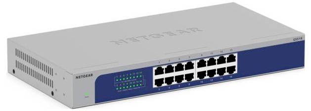 Een NETGEAR 16-poorts Ethernet-netwerkschakelaar weergegeven in een zilveren in-rack-monteerbare behuizing met statuslampjes aan de voorzijde en meerdere RJ45-poorten.