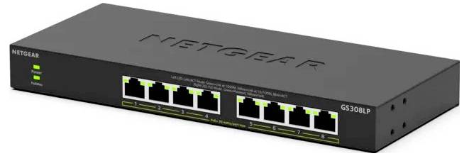 Een NETGEAR GS308LP 8-poorts Ethernet-switch weergegeven in zwart met groene statuslampjes en poorten aan het frontpaneel.
