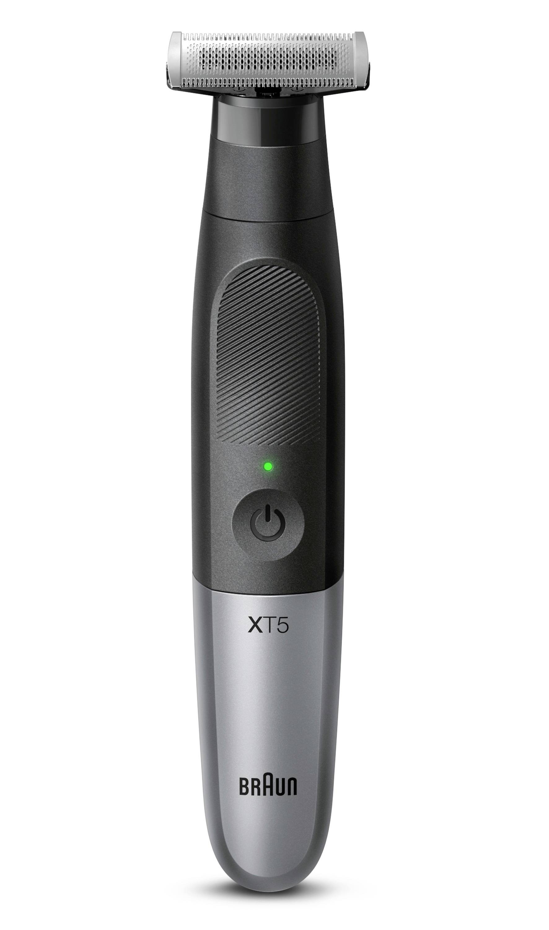 Braun XT5 elektrische trimmer met verlichte aan/uit-knop op een witte achtergrond.