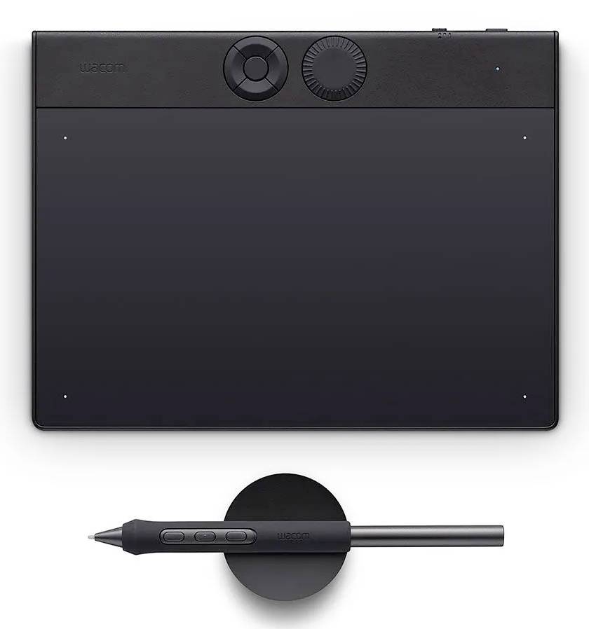 Een zwart tekenblok met twee bedieningsschijven en een stylus die horizontaal erop rust op een ronde standaard eronder.