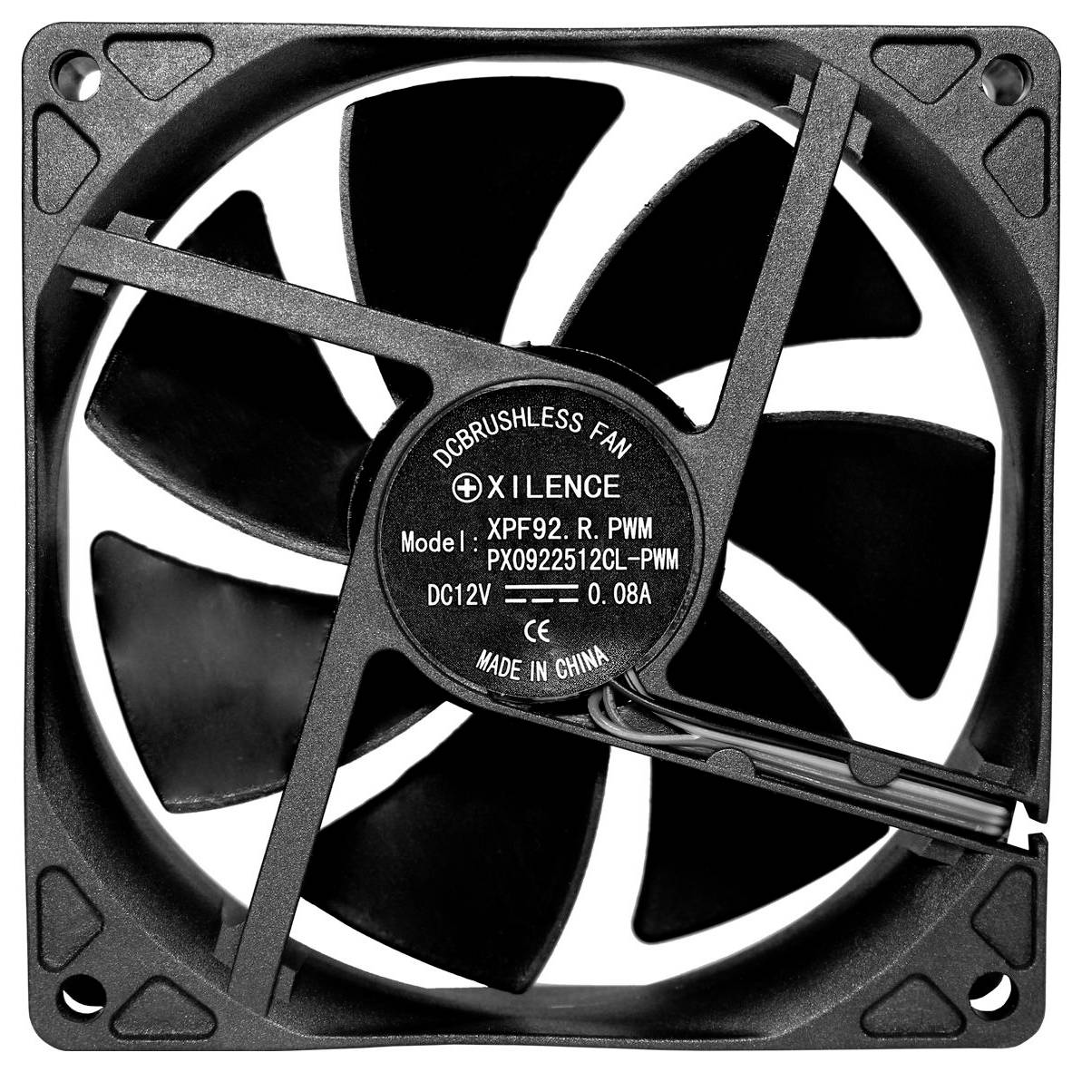 Zwarte Xilence DC brushless computerkoelventilator met negen bladen en vier hoekige bevestigingsgaten, weergegeven in vooraanzicht.