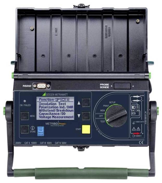 Draagbaar elektrisch testinstrument met scherm en bedieningselementen, met een menu voor isolatie- en spanningsmetingen.