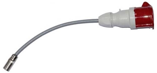 Een flexibele grijze kabel met een rode connector en een klein metalen puntje, weergegeven tegen een witte achtergrond.