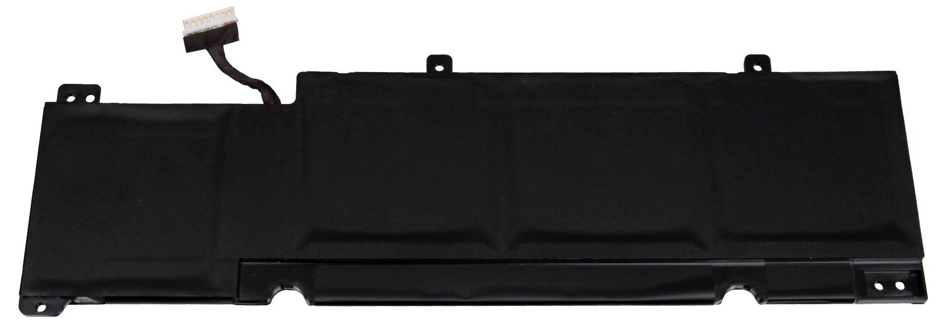 Zwarte rechthoekige elektronische batterijpack of laptopbatterij met montagelusjes en een aangesloten kabel op een witte achtergrond
