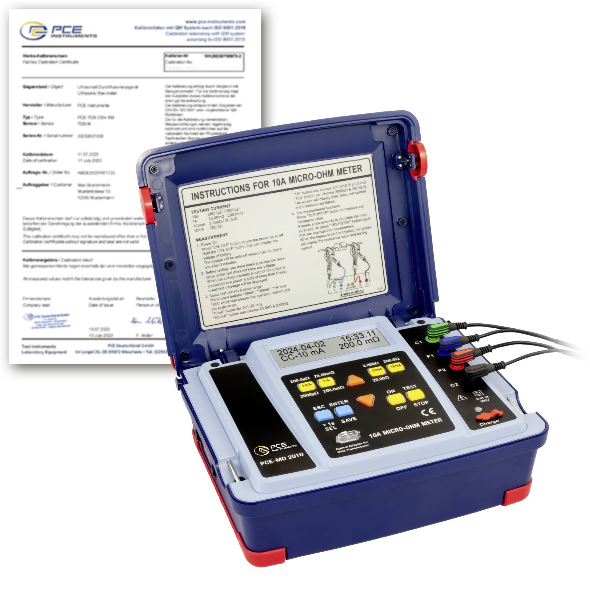 Draagbare 1A micro-ohm meter in blauwe koffer met testdraden, weergegeven open naast een kalibratiecertificaat.
