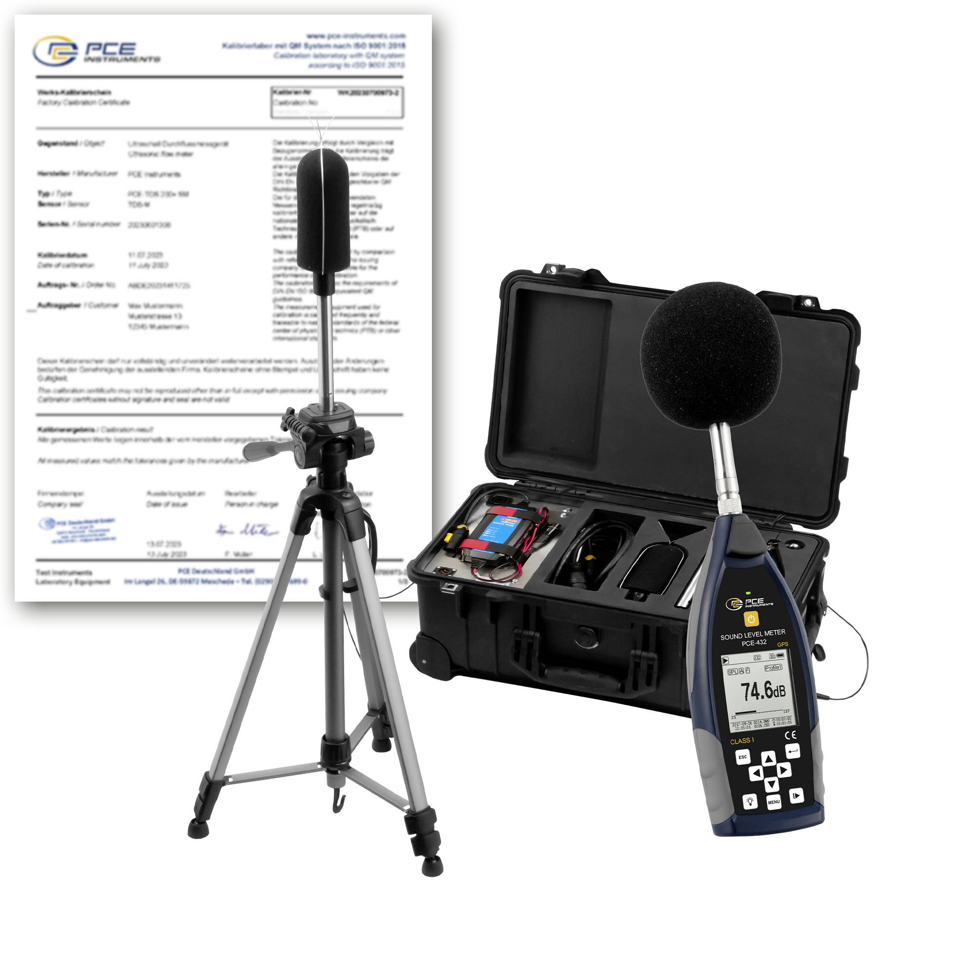 Geluidsmetingset met driepootstaander geplaatste microfoon, handheld decibelmetert en transportkoffer, weergegeven naast een kalibratiecertificaat.