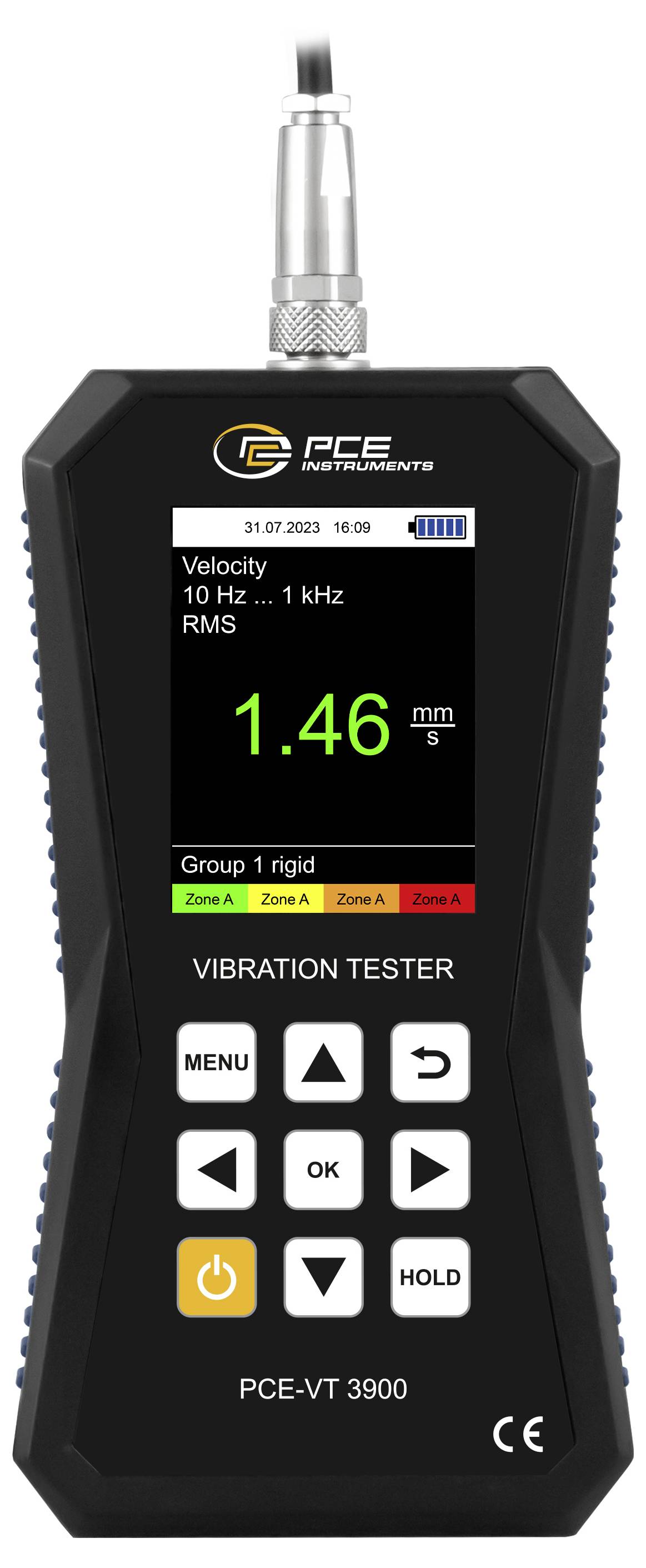 Handheld PCE-trillingmeter met snelheidsmeting van 1,46 mm/s RMS op het apparaatscherm, met batterijpictogram en bedieningsknoppen.