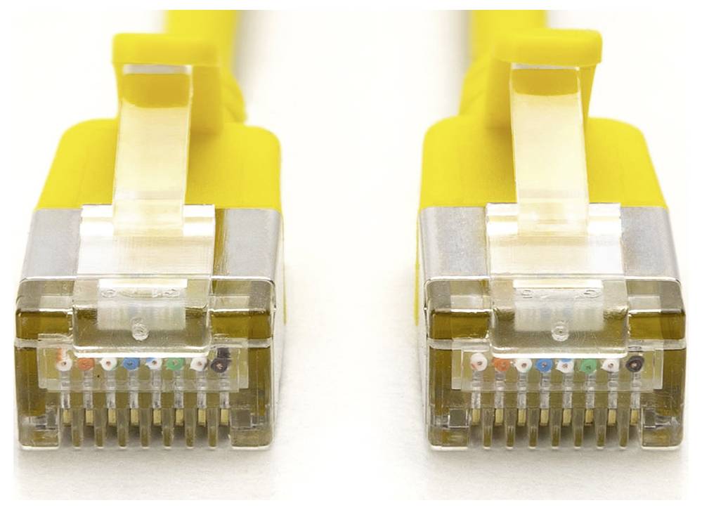 Twee gele Ethernet-kabelconnectoren weergegeven naast elkaar op een witte achtergrond.