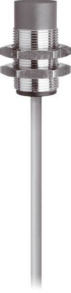 Een roestvrijstalen schroefdraad cilindrische sensor met een lange sonde, weergegeven tegen een witte achtergrond.