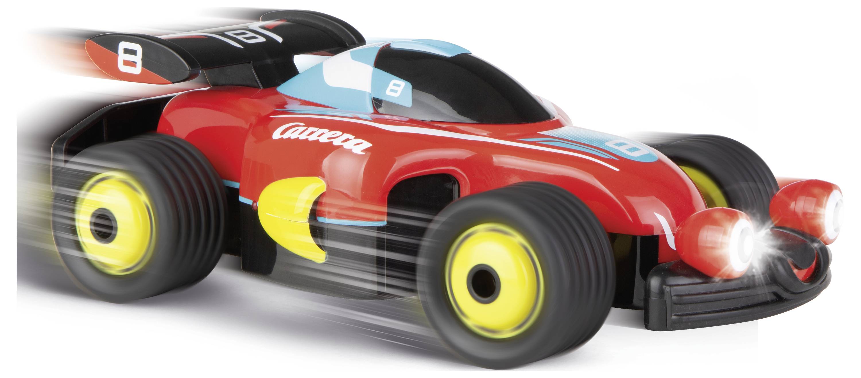 Rode en zwarte speelgoedracewagen die vooruit raast met vervaagde wielen en felle koplampen, lijkend op een slotcar op een witte achtergrond.