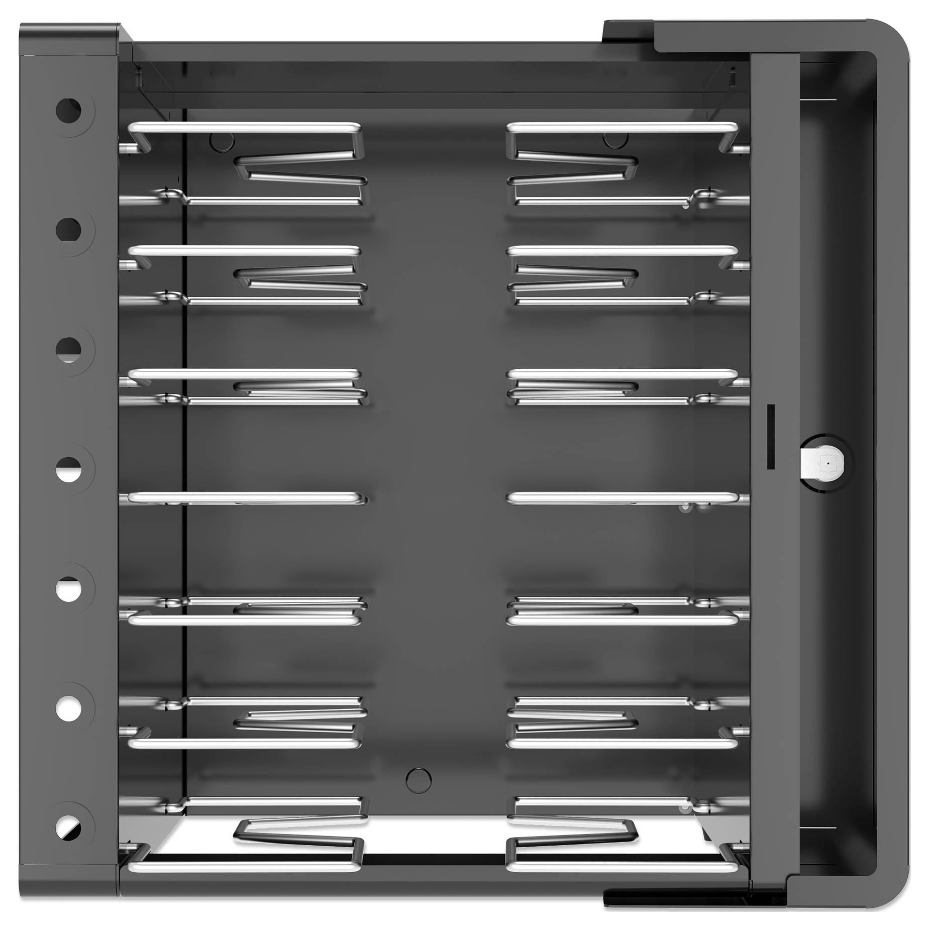 Open grijze metalen kast of rek met zijdelingse ventilatieopeningen en meerdere horizontale draadplaten of steunbalken aan de binnenkant.