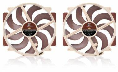 Twee beige Noctua computerkoeling ventilatoren naast elkaar op een witte achtergrond weergegeven.