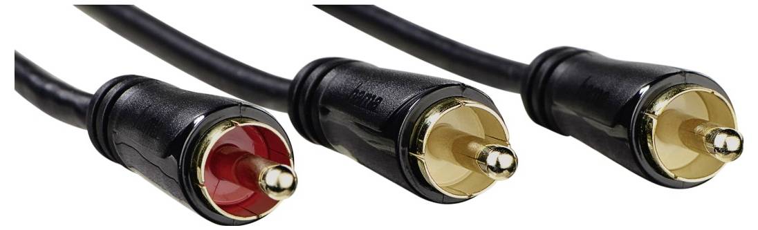 Drie RCA-audio-/videokabels met kleurgecodeerde connectoren: rood, zwart en goud, weergegeven in close-up op een witte achtergrond.