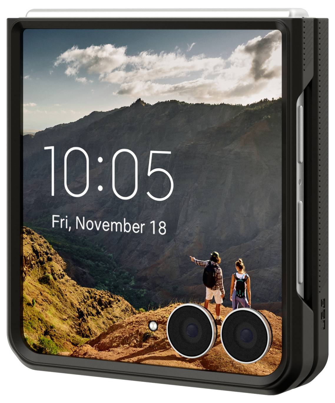 Robuuste zwarte smartphonehoesje met een schilderachtig lockscreen met twee wandelaars op een bergpad om 10:05, vrijdag 18 november.