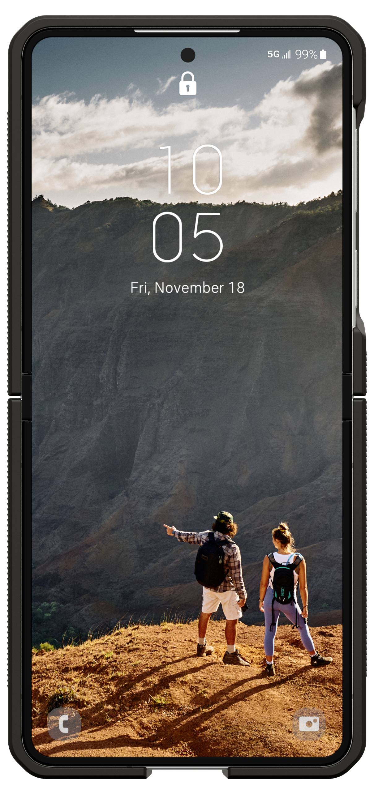 Vergrendeld smartphonescherm met een wandelachtergrond met twee personen op een klif bij zonsondergang, tijd 10:05 en datum vrij, 18 november.